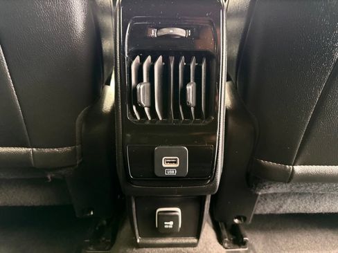 Used 2024 Jeep Compass Latitude AWD/4WD image 28
