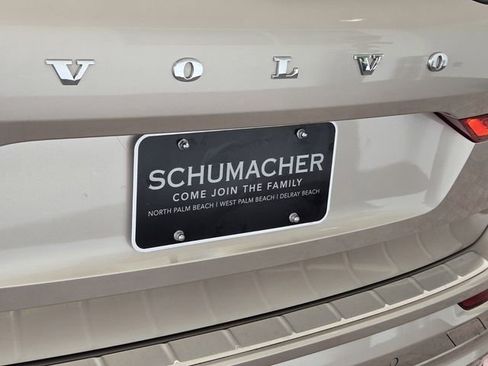 Used 2023 Volvo XC60 B5 Plus w/ Protection Package Premier image 10