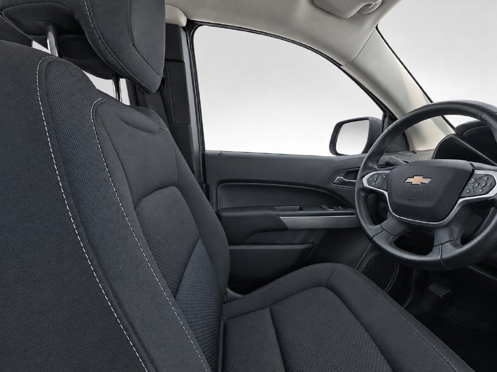 Used 2022 Chevrolet Colorado LT w/ Fleet Safety Package RWD image 11
