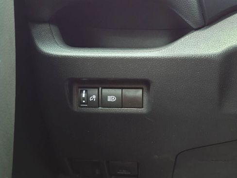 Certified 2025 Toyota RAV4 XLE AWD/4WD image 25