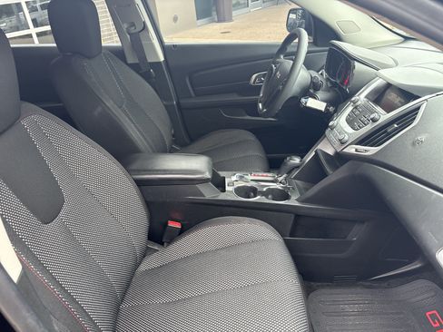 Used 2017 GMC Terrain SLE FWD image 32