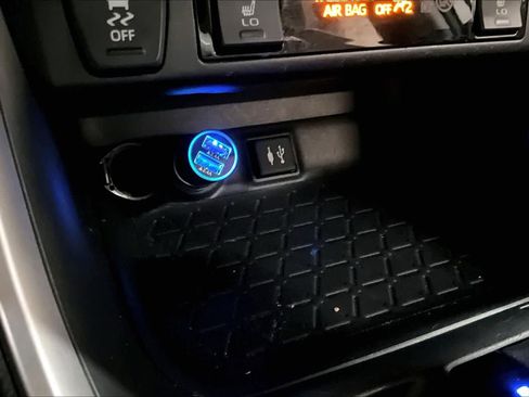 Used 2019 Toyota RAV4 XLE Premium w/ Cold Weather Package image 35