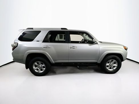 Used 2022 Toyota 4Runner SR5 image 4