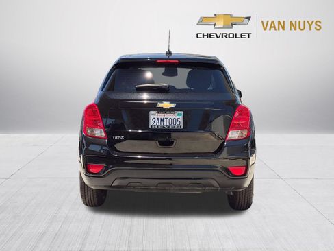 Used 2022 Chevrolet Trax LS w/ Tint and Cruise Package FWD image 6