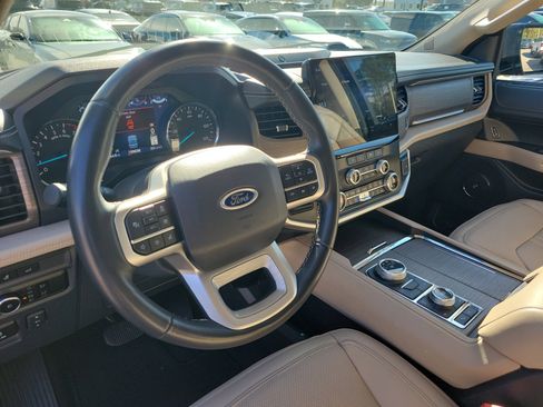 Used 2024 Ford Expedition Max Limited image 24