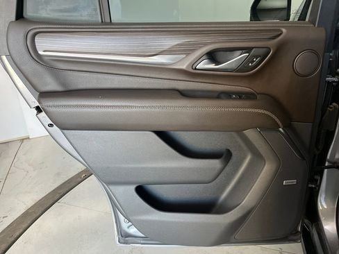 Used 2021 GMC Yukon Denali w/ Denali Premium Package image 42