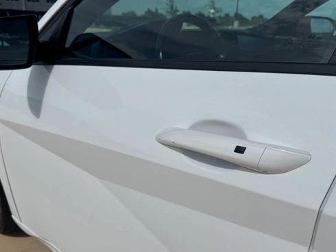 Used 2025 Hyundai Elantra Sport FWD image 15