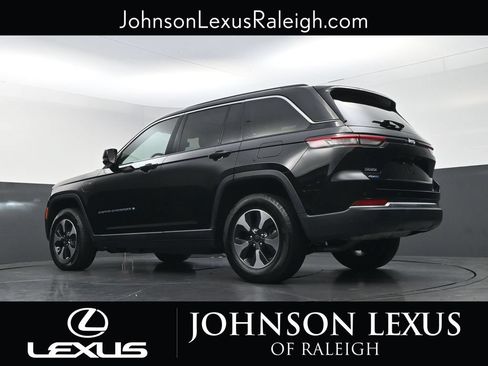 Used 2023 Jeep Grand Cherokee 4WD 4xe image 19