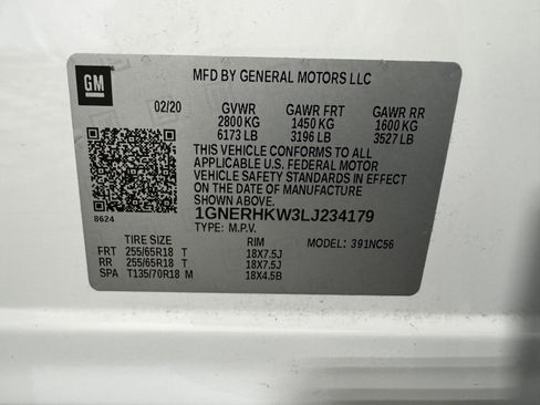 Used 2020 Chevrolet Traverse LT w/ Driver Confidence II Package image 40