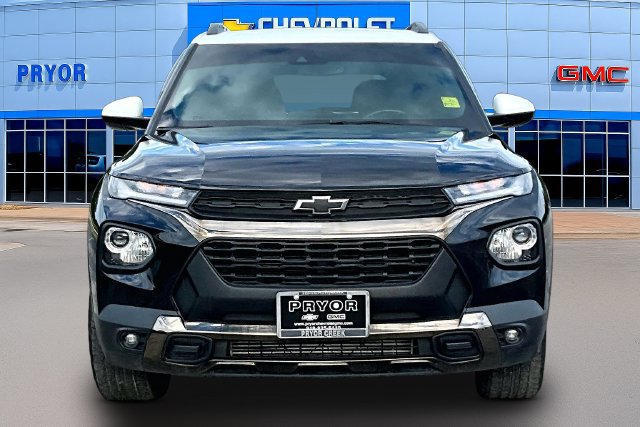 Used 2023 Chevrolet TrailBlazer ACTIV w/ Sun and Liftgate Package AWD/4WD image 2