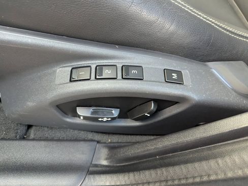 Used 2017 Volvo S60 T5 Dynamic image 15