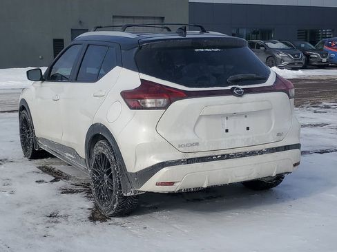 Used 2022 Nissan Kicks SV w/ Exterior Package image 3