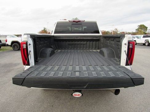 Used 2024 GMC Sierra 2500 Denali Ultimate image 34