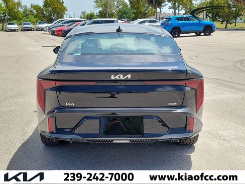 New 2026 Kia K4 GT-Line image 5