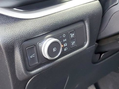 Used 2020 Ford Explorer XLT w/ Equipment Group 202A AWD/4WD image 12