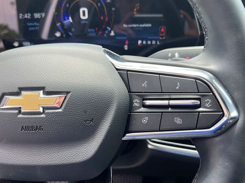 Used 2026 Chevrolet Equinox LT w/ Convenience Package II FWD image 14