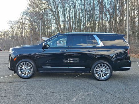 Used 2023 Cadillac Escalade Premium Luxury image 4