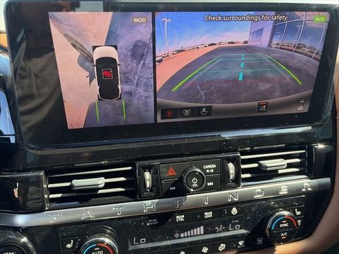 New 2026 Nissan Pathfinder Platinum image 17