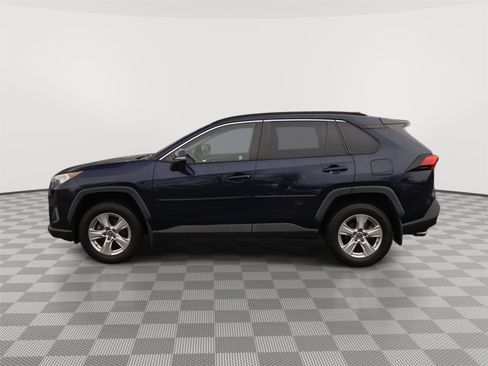 Used 2019 Toyota RAV4 XLE w/ Convenience Package image 19