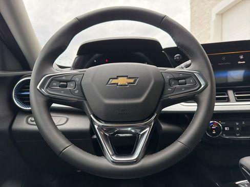 New 2026 Chevrolet Trax LT w/ Driver Confidence Package FWD image 10