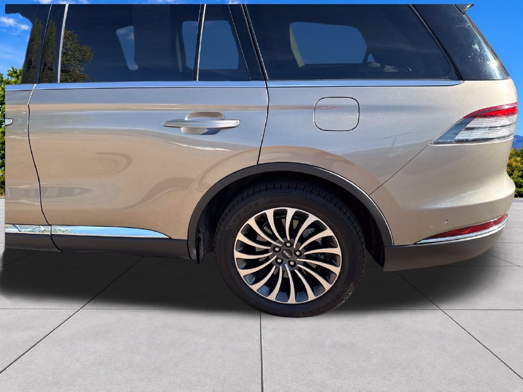 Used 2021 Lincoln Aviator Reserve w/ Equipment Group 201A AWD/4WD image 37
