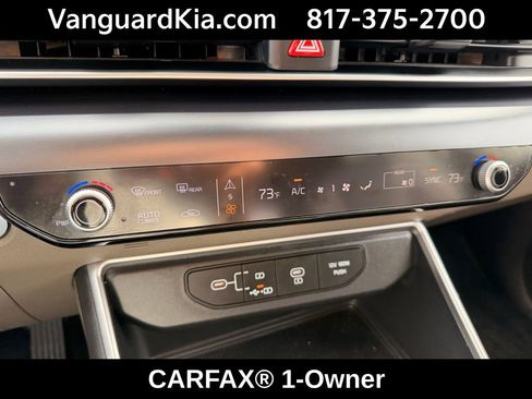 Certified 2025 Kia Carnival image 22