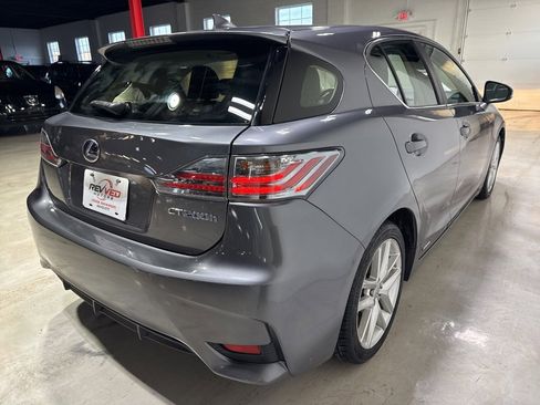 Used 2017 Lexus CT 200h w/ Navigation System Package image 7