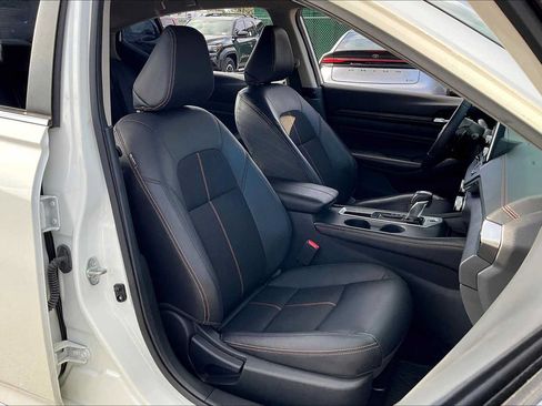 Used 2020 Nissan Altima 2.5 SR FWD image 9