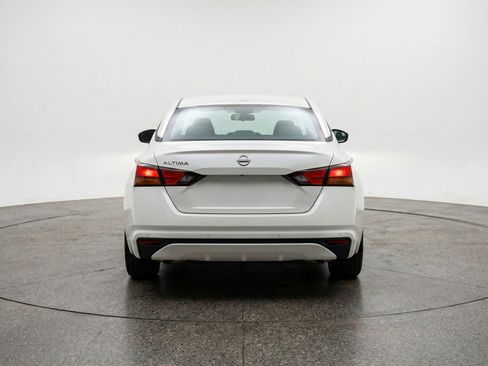 Used 2025 Nissan Altima 2.5 SV image 7