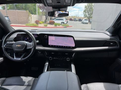 Used 2025 Chevrolet Tahoe LT AWD/4WD image 20