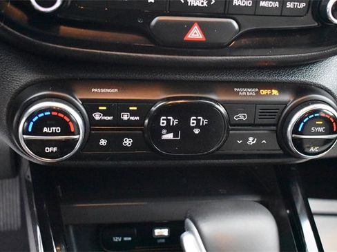 Used 2023 Kia Soul GT-Line image 27