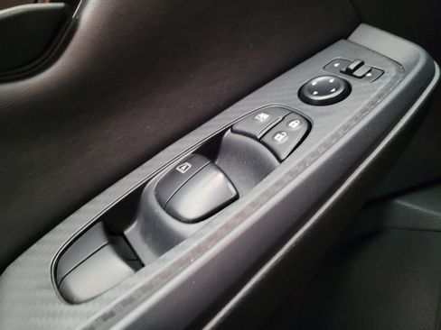 Used 2025 Nissan Sentra S FWD image 27