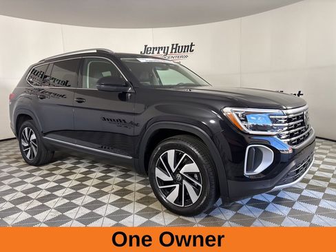 Used 2025 Volkswagen Atlas SEL image 4