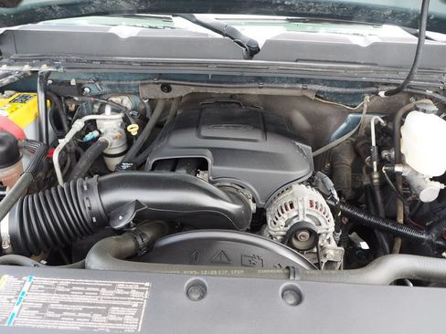Used 2007 Chevrolet Silverado 2500 LT w/ Suspension Package, Off-Road AWD/4WD image 11