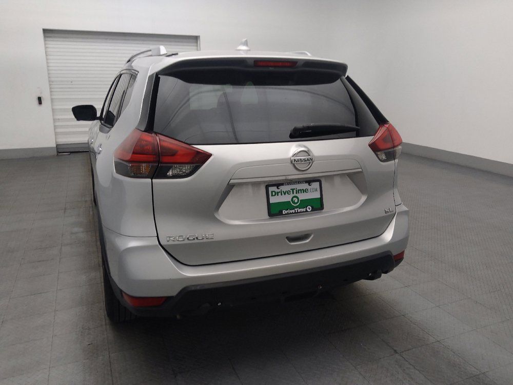 Used 2018 Nissan Rogue SL FWD image 6