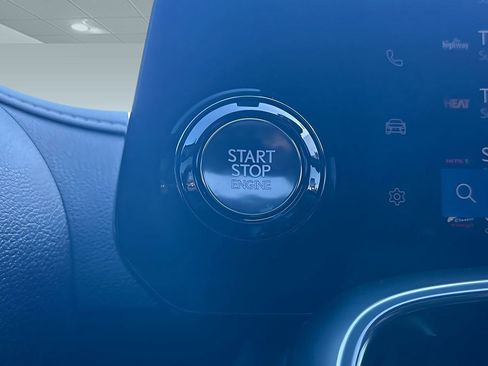 Certified 2025 Lexus LX 600 F Sport image 33