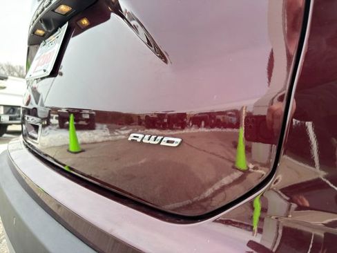 Used 2022 Ford Edge SEL w/ Convenience Package image 11