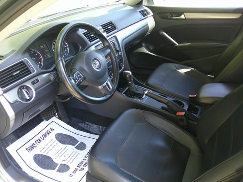 Used 2015 Volkswagen Passat 1.8T Limited Edition image 34