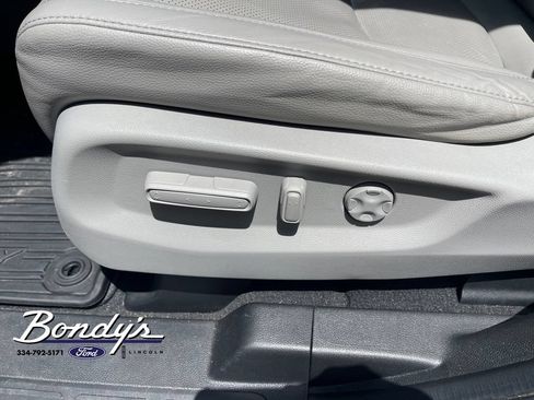Used 2019 Honda Odyssey Elite image 9