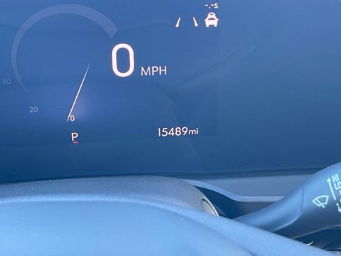 Used 2025 Buick Envista Sport Touring image 38