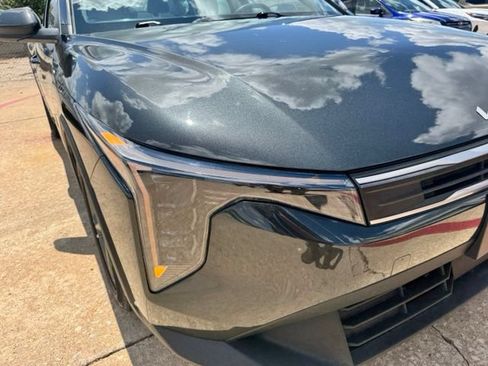 Used 2025 Kia K4 FWD image 4