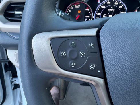 Used 2023 GMC Acadia Denali w/ Denali Ultimate Package image 9