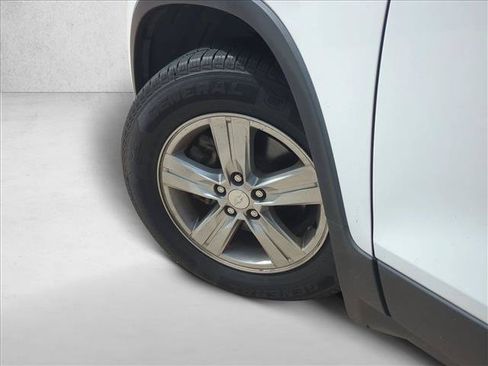 Used 2019 Chevrolet Trax LS FWD image 7