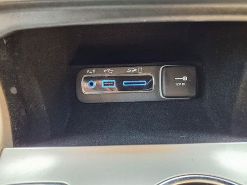 Used 2017 Jeep Grand Cherokee Overland w/ Trailer Tow Group IV RWD image 22