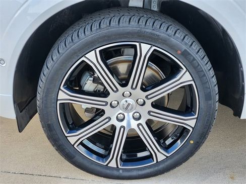 Used 2021 Volvo XC60 T5 Inscription w/ Advanced Package image 12