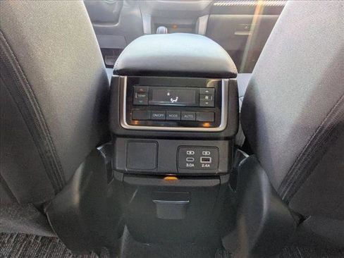 Certified 2024 Subaru Ascent Premium w/ Convenience Package image 14