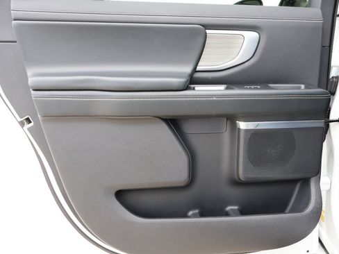 Certified 2025 Ford Expedition Max Platinum AWD/4WD image 19
