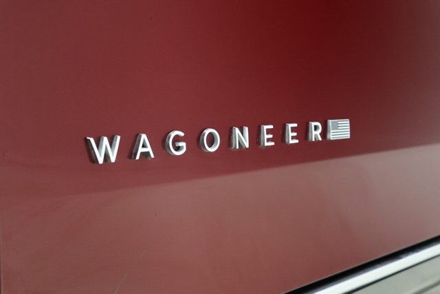 Used 2024 Jeep Wagoneer Series III w/ Premium Group I AWD/4WD image 10