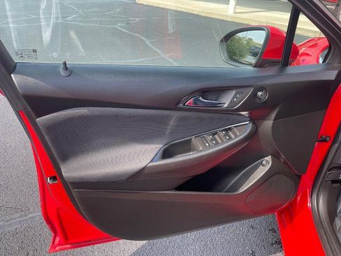 Used 2017 Chevrolet Cruze LT image 21