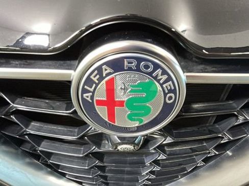 Used 2024 Alfa Romeo Tonale Ti w/ Active Assist Package AWD/4WD image 9